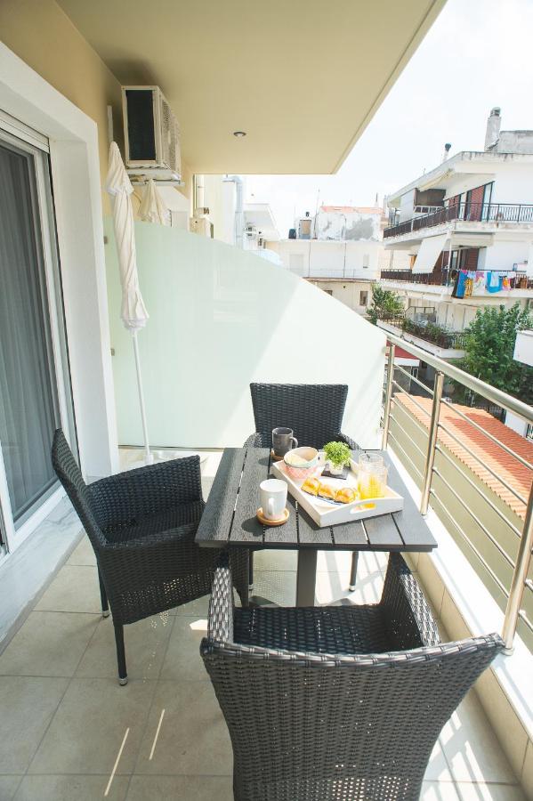 Lux Vip Apartments Peraía Eksteriør billede